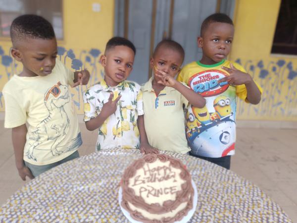 Nursery-Yellow-Week-2022-22-22-